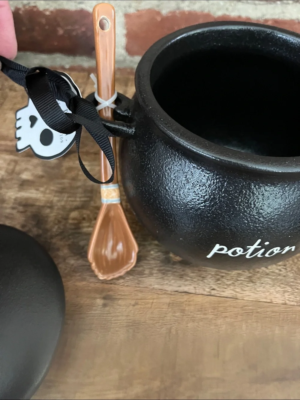 Rae dunn potion cauldronJar with Spoon - Black